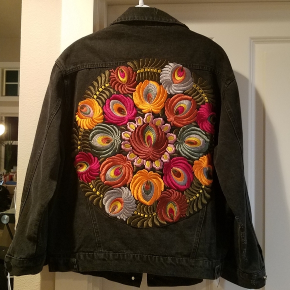 Haute Ellie Denim Moto Jacket Ashbury Oversized Floral Embroidery Size Sm/Md NWT - Picture 15 of 15